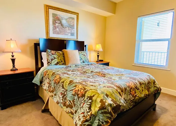 Seawind 1008: Beachfront With Pool And Kid's Bunk Holiday home